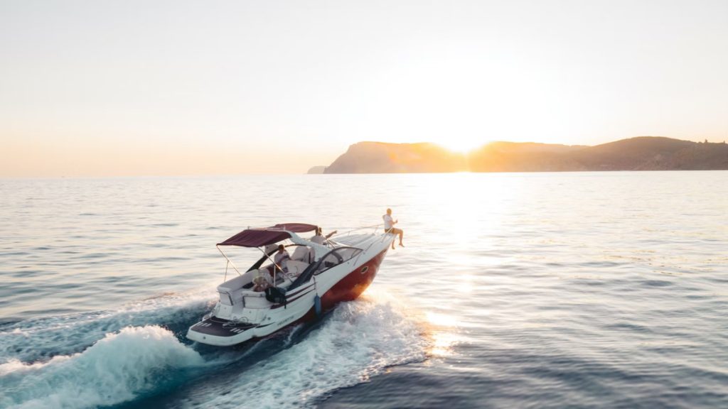 Santorini Catamaran Tour Highlights: Red Beach, White Beach & Hot Springs